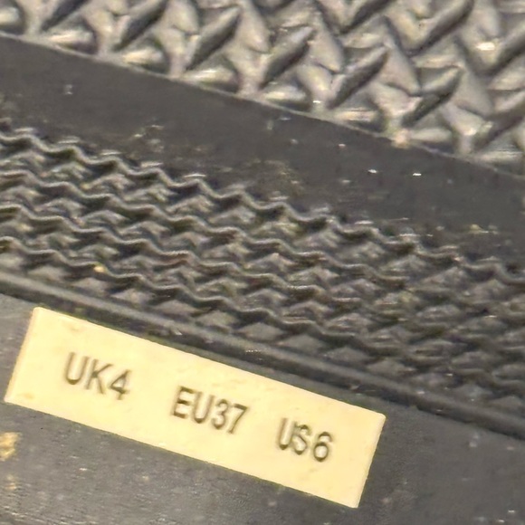 Hunter Women's Original Chelsea Rain Boot in Blue - Picture 6 of 7